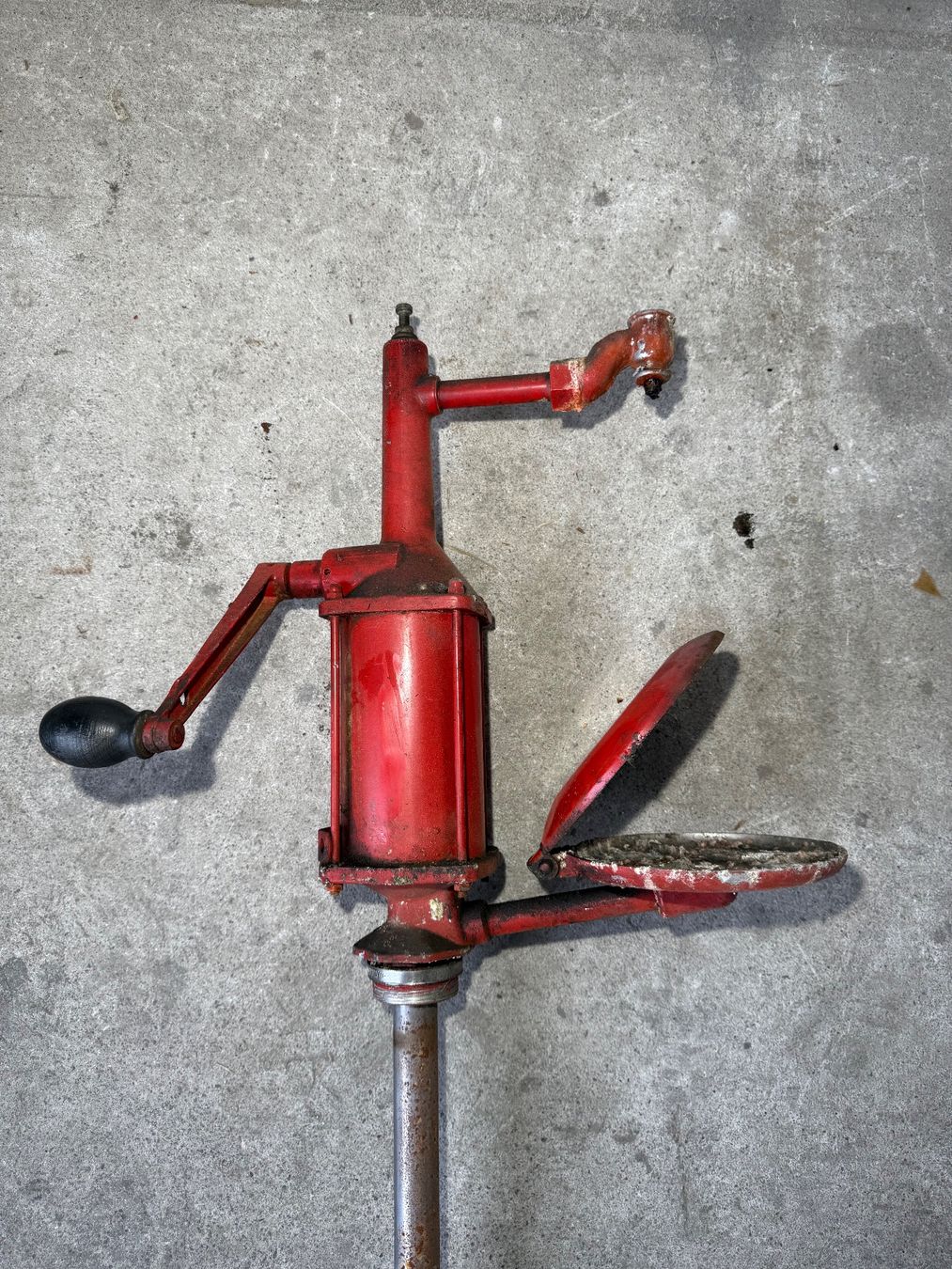 Pompe & Parti di ricambio: Fasspumpe mit Auffangwanne Oldtimer-Handpumpe – Usato da Boswil venduto da ABLagerBoswil 1