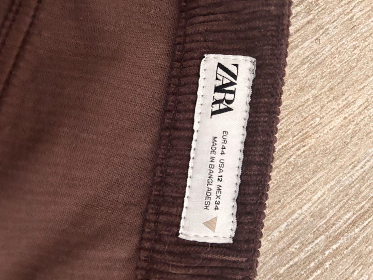 Lotti di vestiti: Hose-Mix: Levi's, Zara, STR - Gr. 44 – Nuovo (secondo la descrizione) da Zofingen venduto da Froggylonglong 8