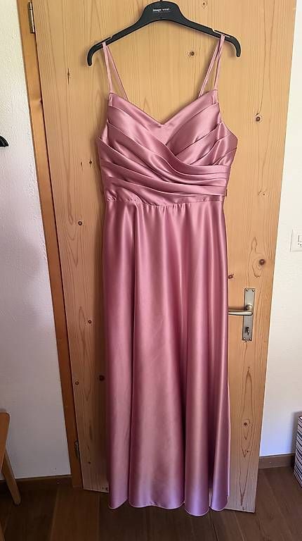 Kleider: Abendkleid altrosa GR 40 – Neu und originalverpackt aus Saas im Prättigau von cla_289l