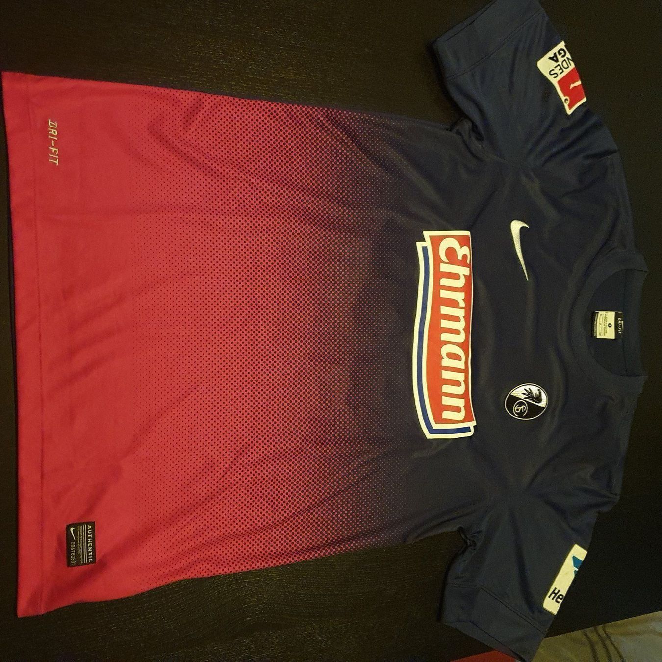 Nike Canottiere & Pantaloni: SC Freiburg Trikot #15 Zulechner – Nuovo (secondo la descrizione) da Ostermundigen venduto da Madsen2892