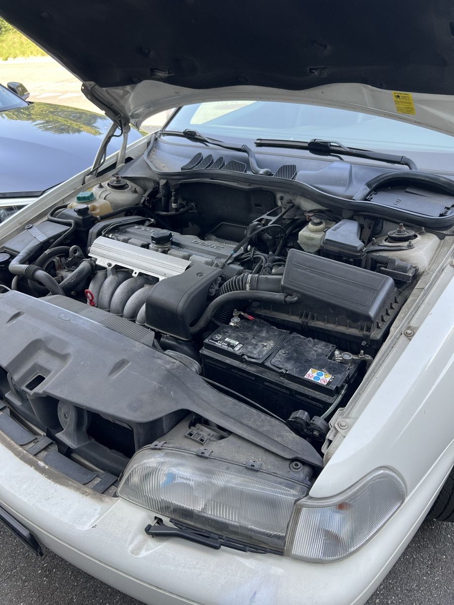 Volvo Automobili: Volvo V70 2.5  10V Kombi – Usato da Steffisburg venduto da Grobacar0 5