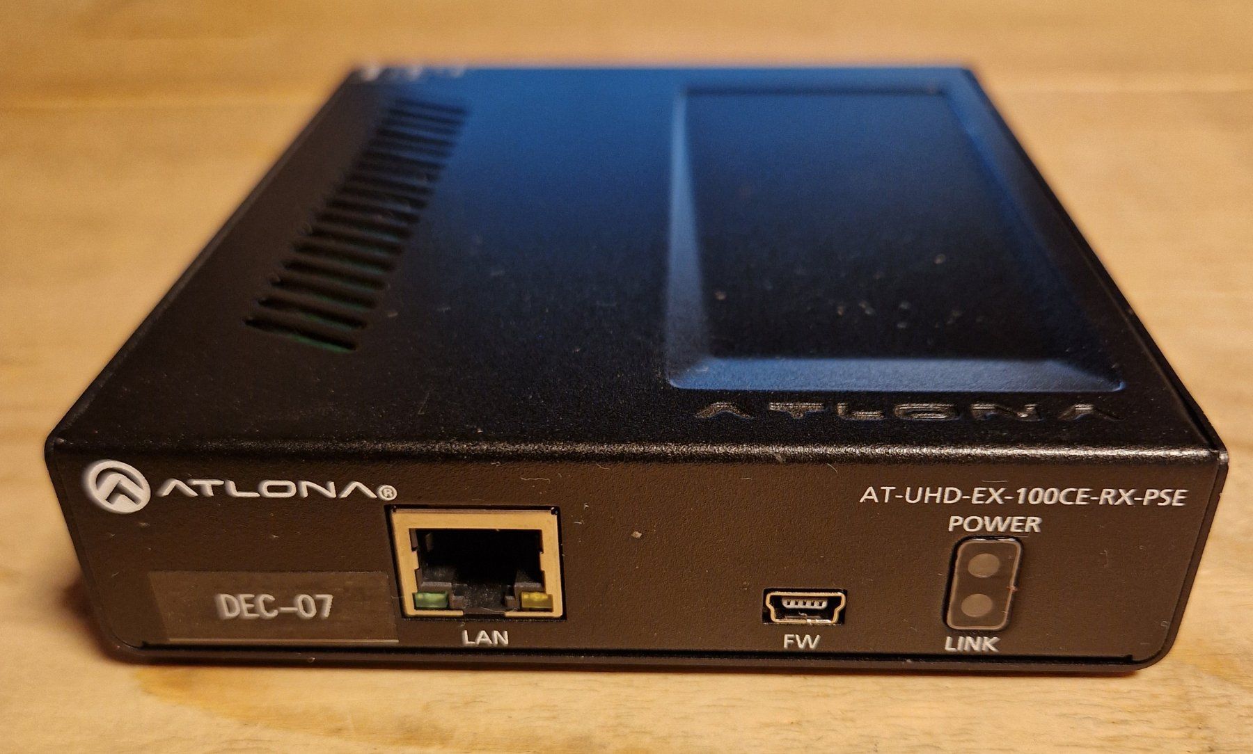 Componenti elettronici: Atlona AT-UHD-EX-100CE-RX --- SWITCH --- TOP – Usato da Bennau venduto da Sven-369