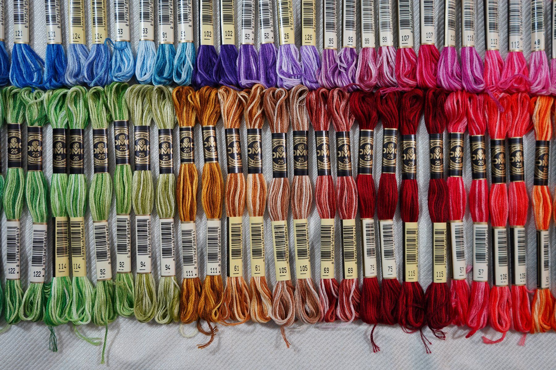 Cordicelle & Fili: 64 DMC Mouliné Spécial Multicolor Art 117 - LOSB2 – Nuovo e nell'imballaggio originale da Mels venduto da DACRI 5