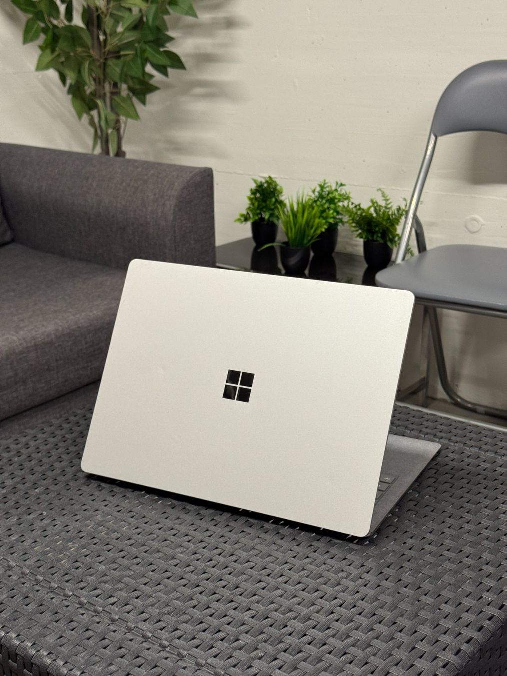 Microsoft Notebooks: Microsoft Surface 4 Model 1959, 8GB RAM, 256GB SSD, Touch – Gebraucht aus Zürich von TechResellers 1