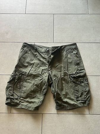 Cargo Jeans Olivegrün