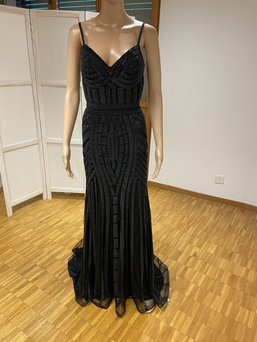 Vestiti: Abendkleid lang schwarz Perlen bestickt Grösse 36 – Nuovo (secondo la descrizione) da Appenzell venduto da mir_rqn6 7
