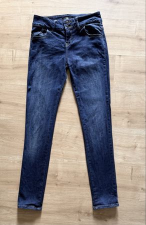LTB Jeans Molly W28 L32 kaum getragen