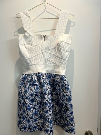 Sommerkleid mit Blumenprint blau (S)