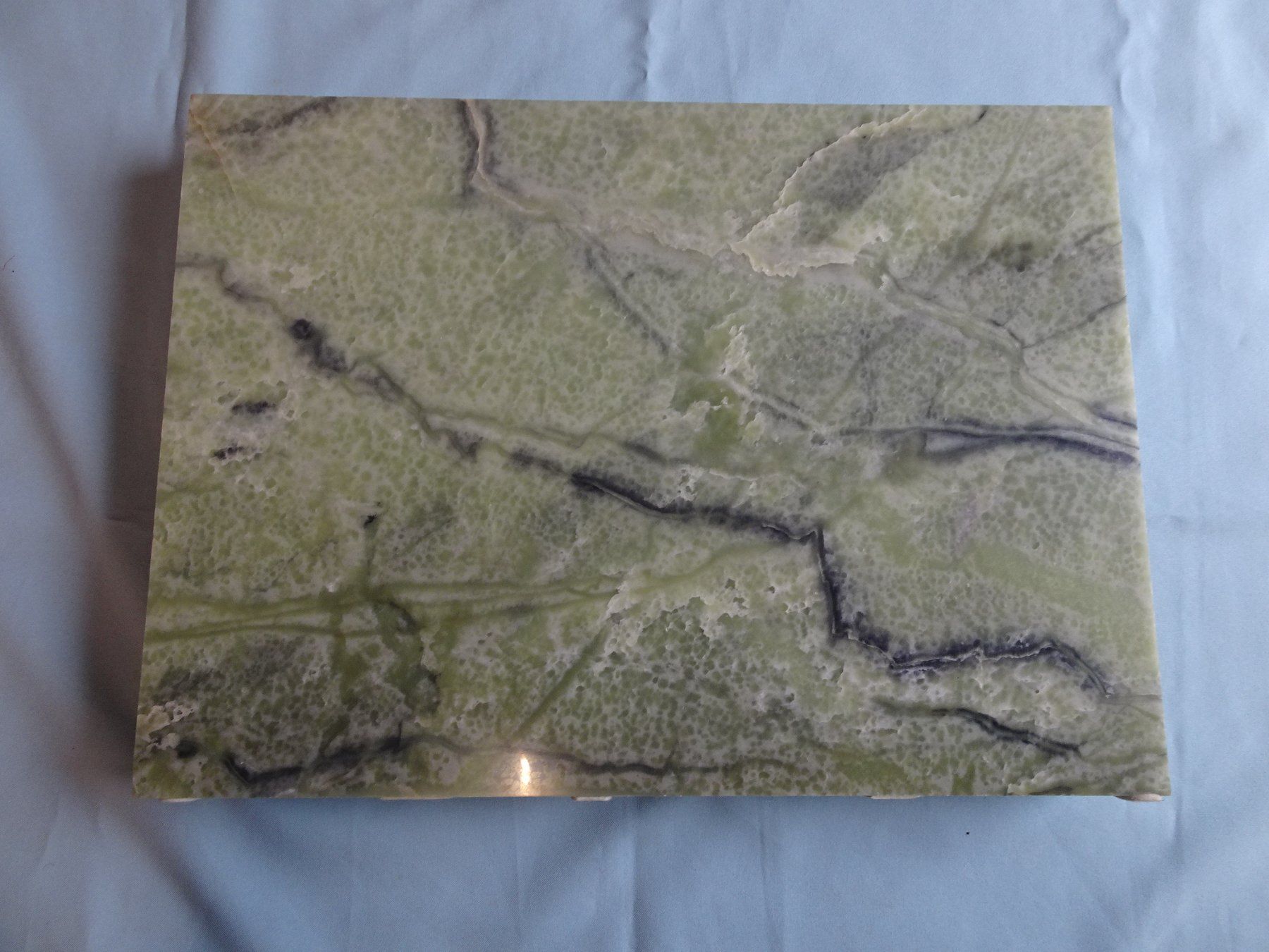 Minerali & Pietre curative: Nephrit- Jade  Museumsstufe  Val Poschiavo  Scortaseo – Nuovo (secondo la descrizione) da martina venduto da Tignuppa 2