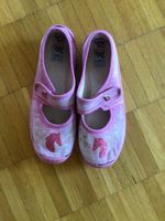 Hausschuhe, Schuhe, Finken, Gr. 32