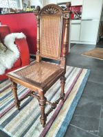Stuhl, Massivholz Antik guter Zustand.