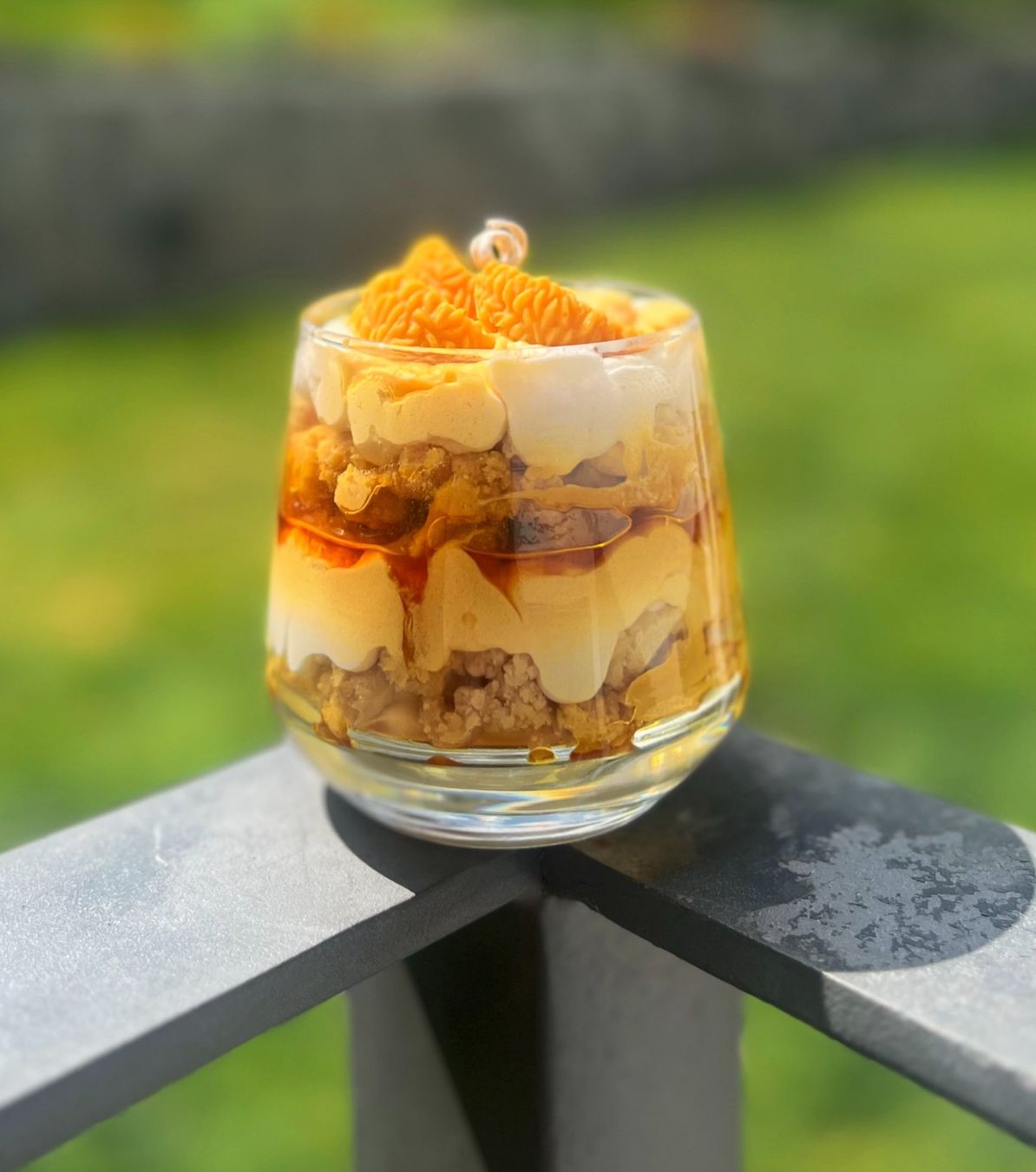 Kerzen: Golden Crumble Cream Candle – Neu und originalverpackt aus Quartino von ritus.studio 2
