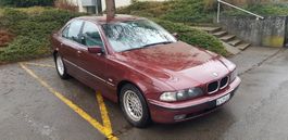 BMW E39 528i