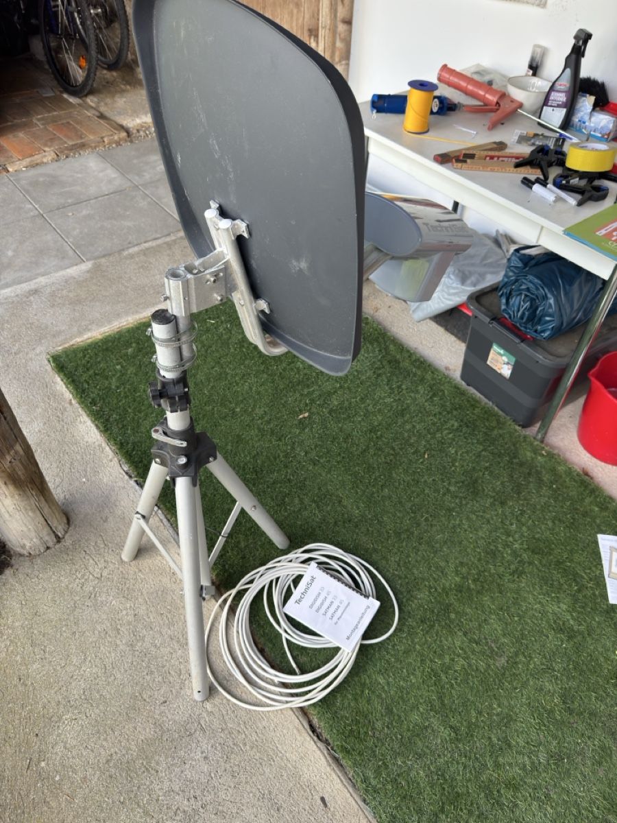 Satellitenschüssel: Technisat Satellitenschüssel – Defekt aus Schwendibach von _pascal_14_ 1