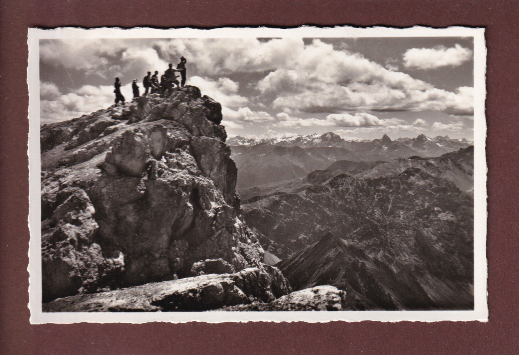 Cartoline postali: WEISSFLUH-GIPFEL - Leute – Usato da Pully venduto da nicecards
