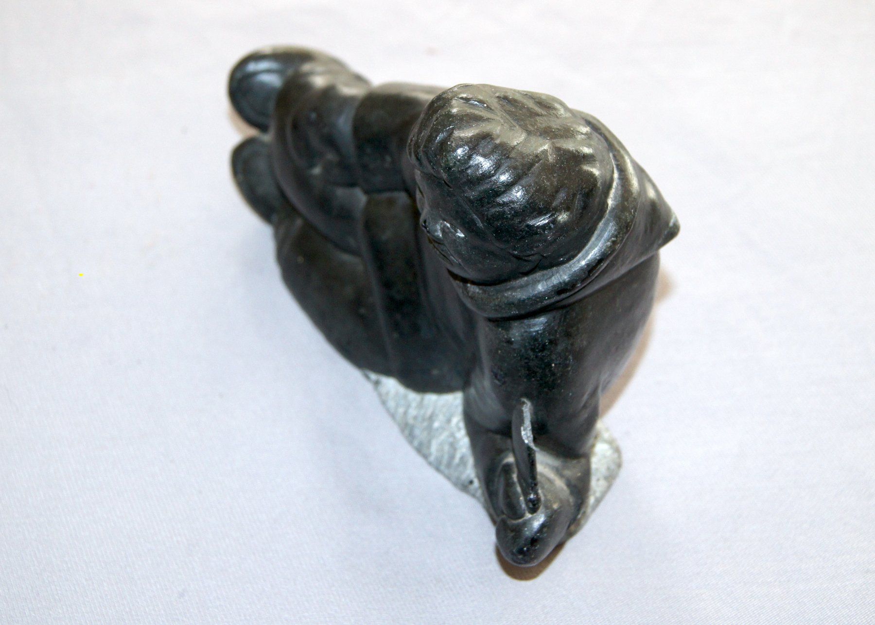 Statuette: Eskimo-/Inuit-Junge mit Messer – Usato da Geroldswil venduto da ARTEFACTO 5