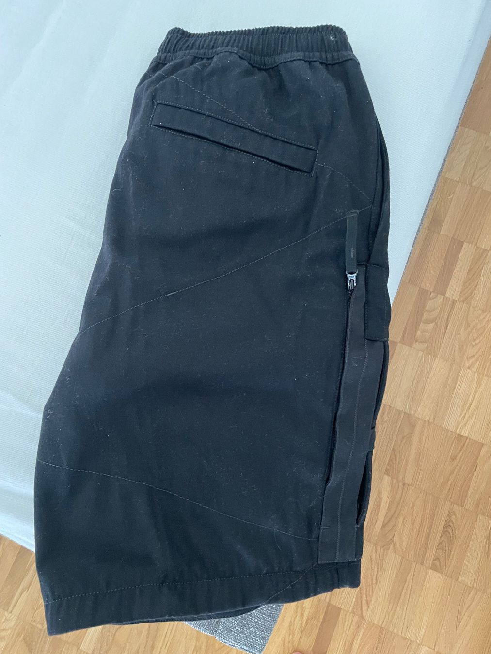 Stone Island Pantaloni: Stone Island Cargo Shorts  Gr. 33 Medium.Neu – Nuovo e nell'imballaggio originale da Basel venduto da zan_kv8p 2