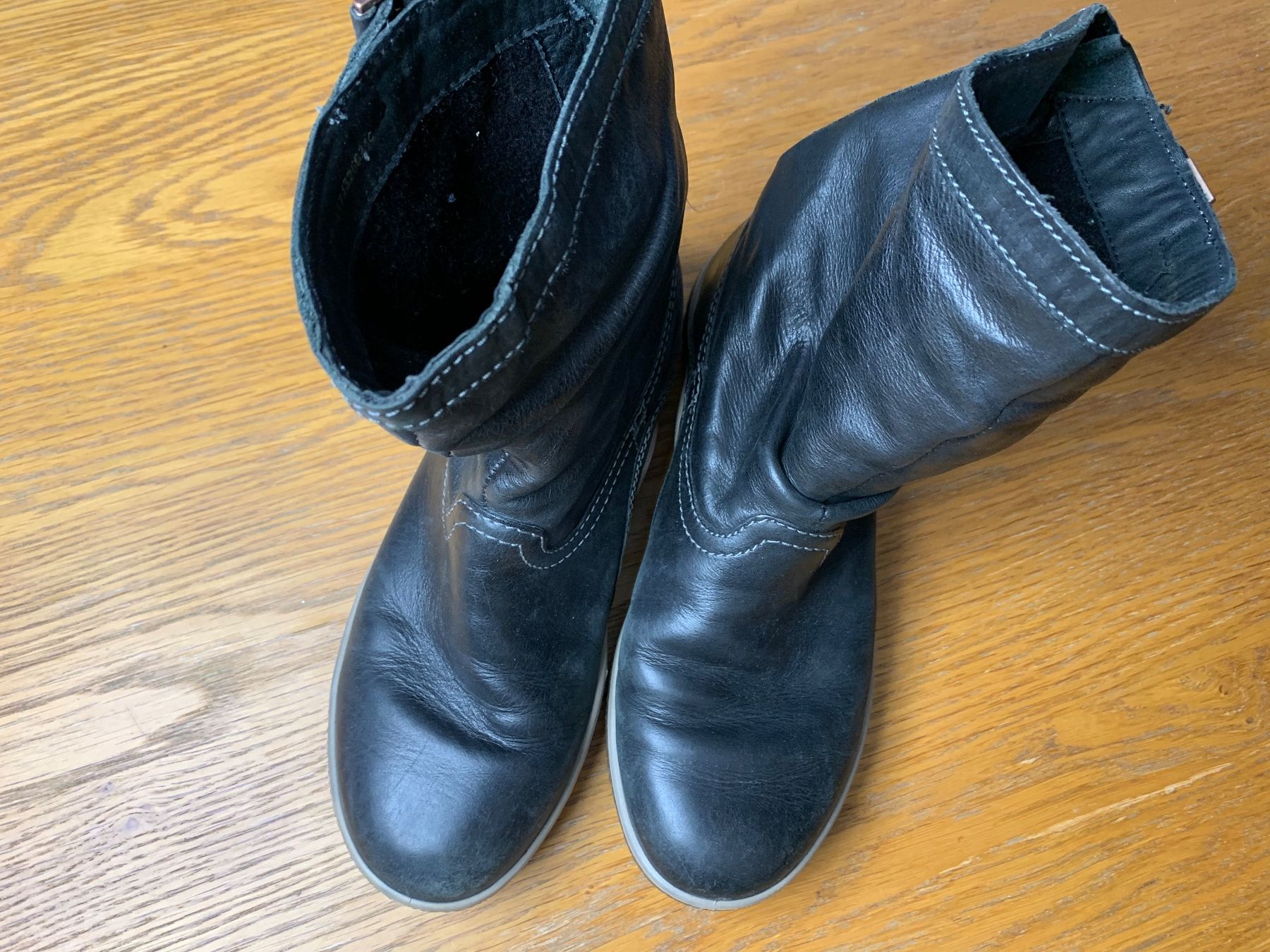 Ecco Scarpe da donna: Ecco Stiefel schwarz, Gr. 37 – Usato da Mollis venduto da wah_p9lr 1