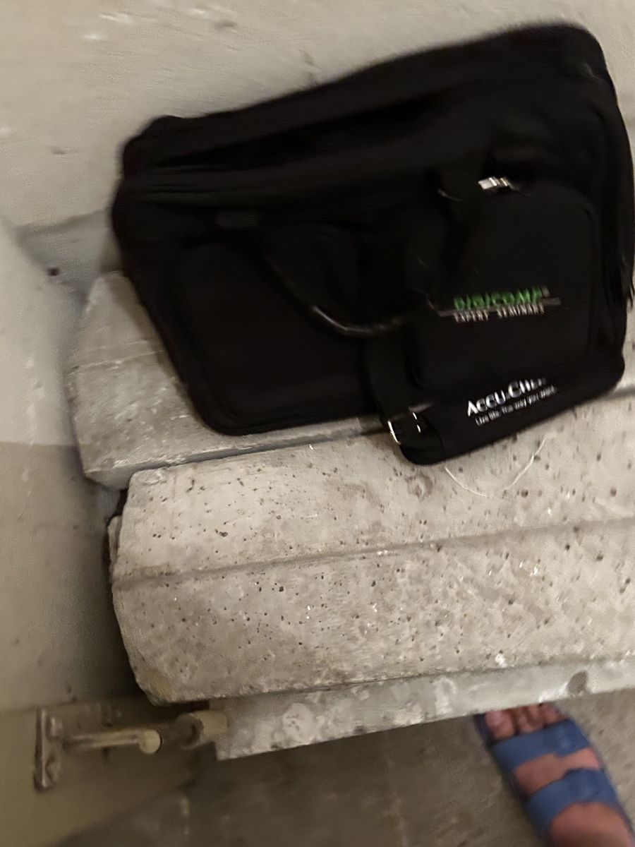 Koffer & Taschen: Tasche Accu-Chek Digicomp neuwertig schwarz – Gebraucht aus Zürich von Vivaldi88 2