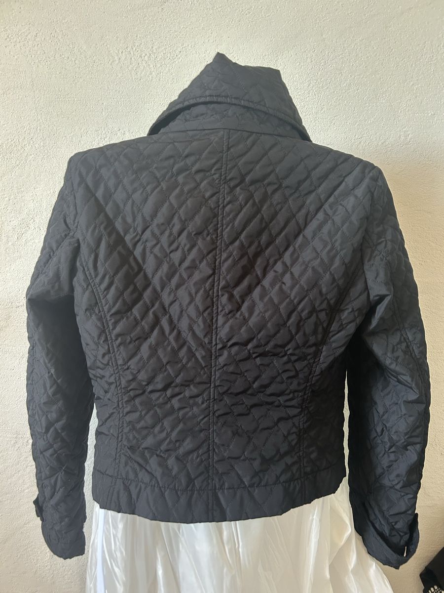 Zebra Vestes: Zebra Jacke gesteppt schwarz Grösse 40 – D'occasion à Röschenz par c_k_wj8r 1
