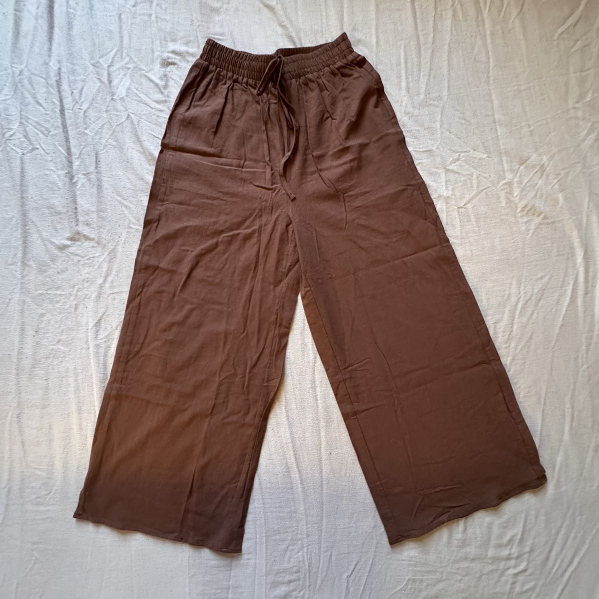 Pantaloni: Pantalon fluide marron • xs – Nuovo (secondo la descrizione) da Les Diablerets venduto da Marion.Frida