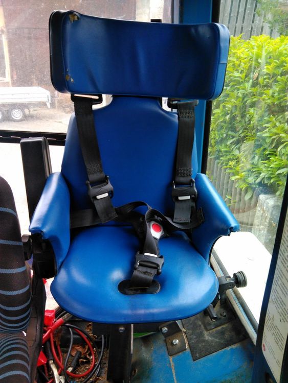 Kindersitz für Traktor /Dreipunktgurt