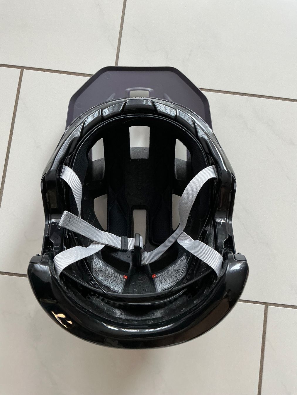 Abus Caschi: Abus Fullface Helm Targus Gr. 55-58 – Nuovo (secondo la descrizione) da Biel-Benken BL venduto da Sahra1 5