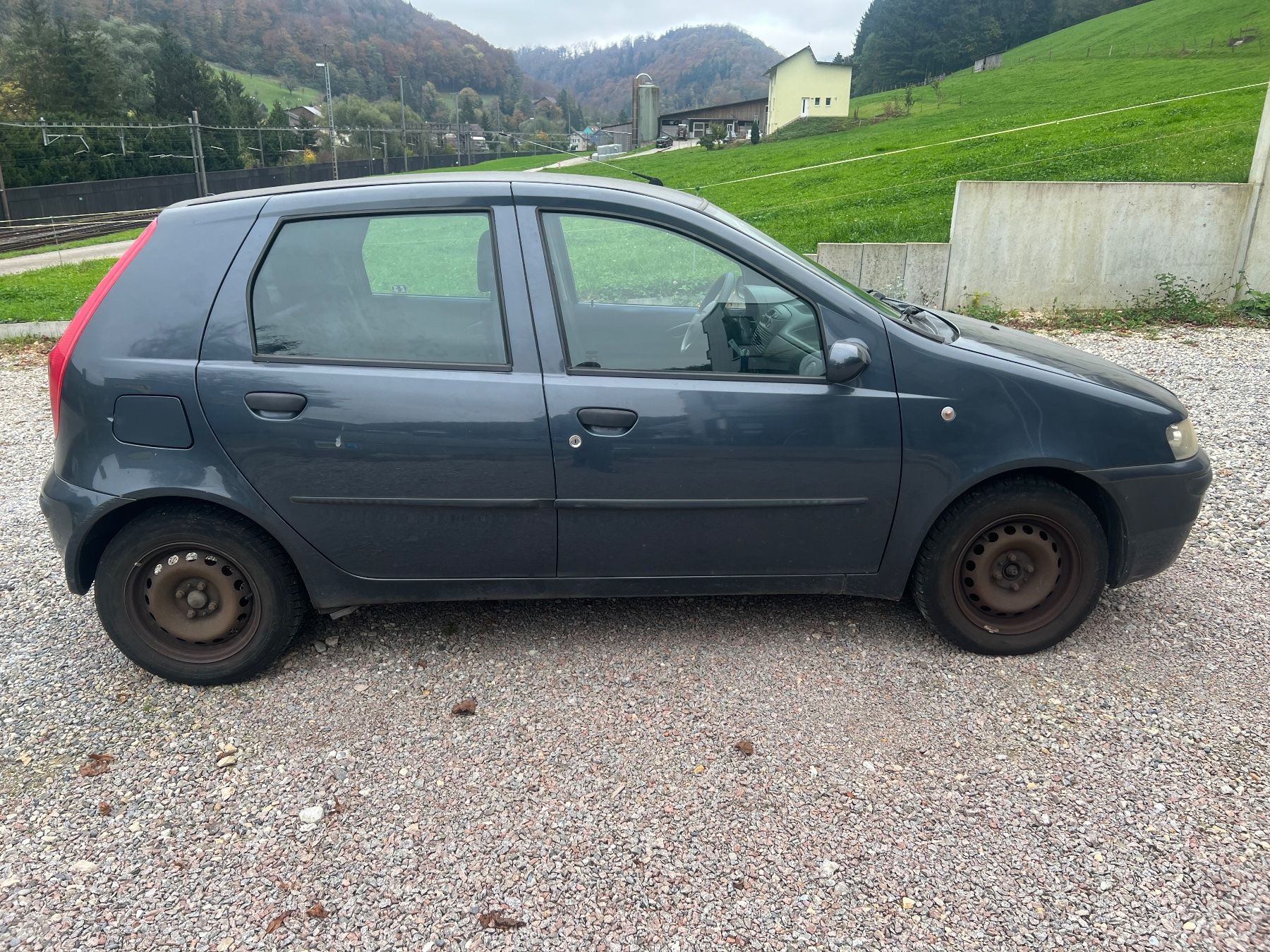 Fiat Autos: Fiat Punto 1.2l 16V – Gebraucht aus Tecknau von  5