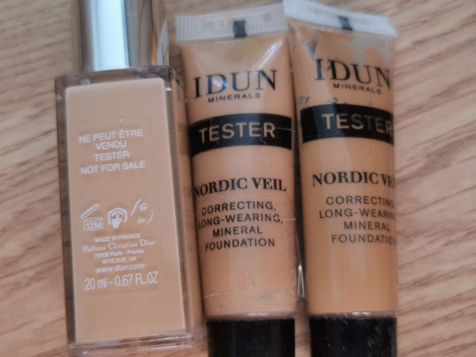 Make-up: 6 Hochwertige Foundation-Cremes – Usato da Schlieren venduto da vlalif 4