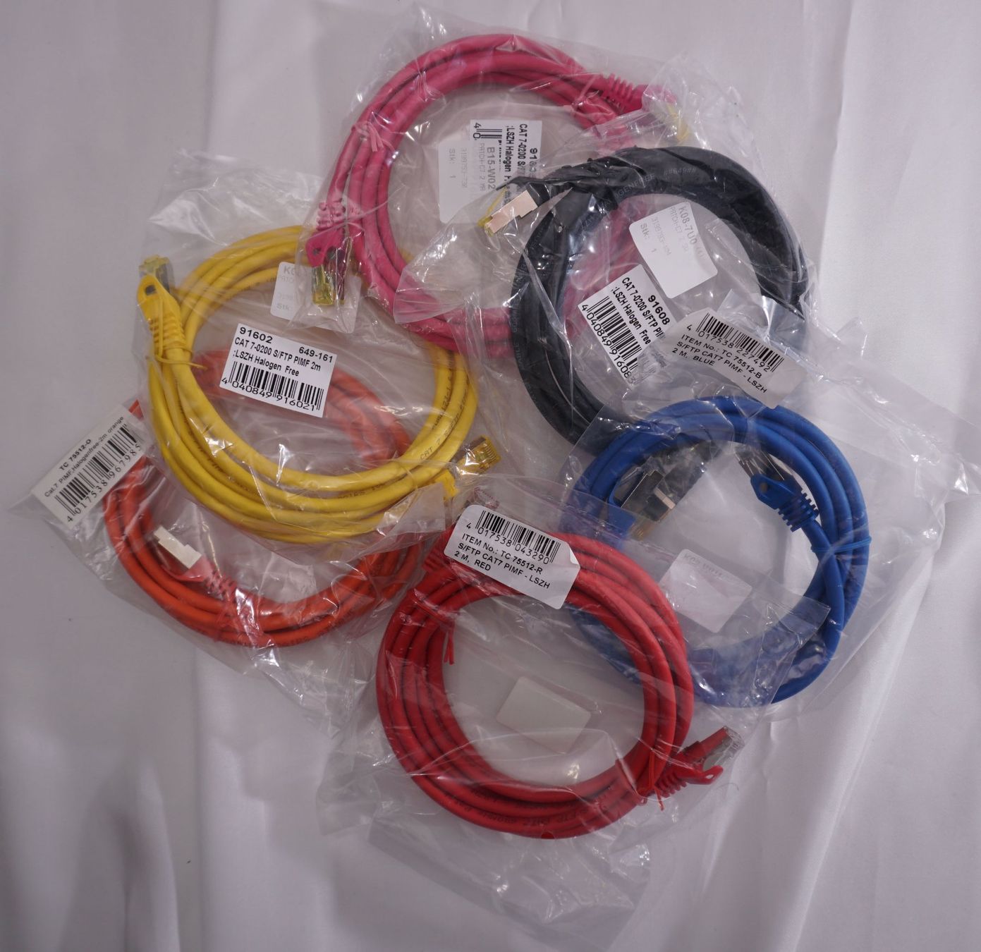Cavi: LAN-Kabel, Netzwerkkabel, 6 Stück, farbig – Nuovo e nell'imballaggio originale da St. Gallen venduto da Acer0110