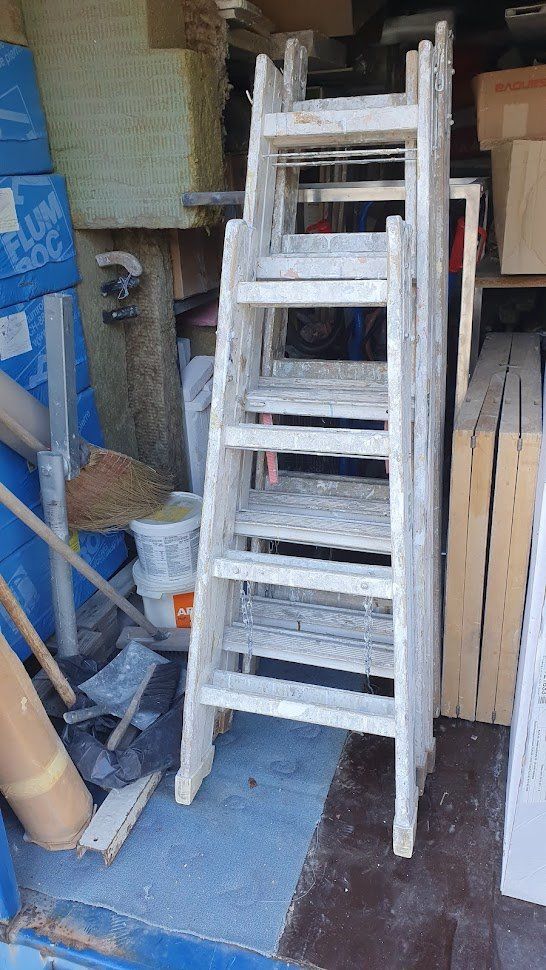 Scale: Maler- Holzbockleitern – Usato da Sargans venduto da Quer