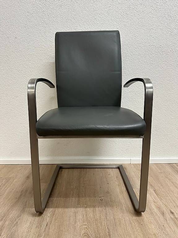 Stühle: 6er Set Freischwinger Stühle Leder Metall – Gebraucht aus Obernau von Arche_Noah_Brocki 3