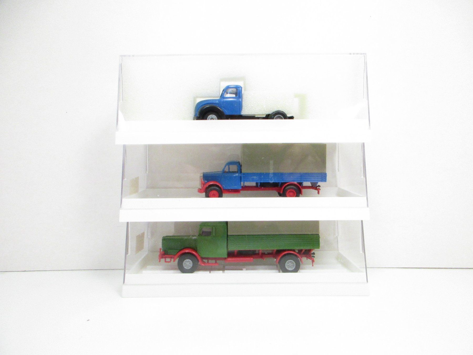 Brekina Modellini d'auto: Brekina H0 LKW Set mit 3 Modellen – Nuovo e nell'imballaggio originale da Olten venduto da Heinrich875 2