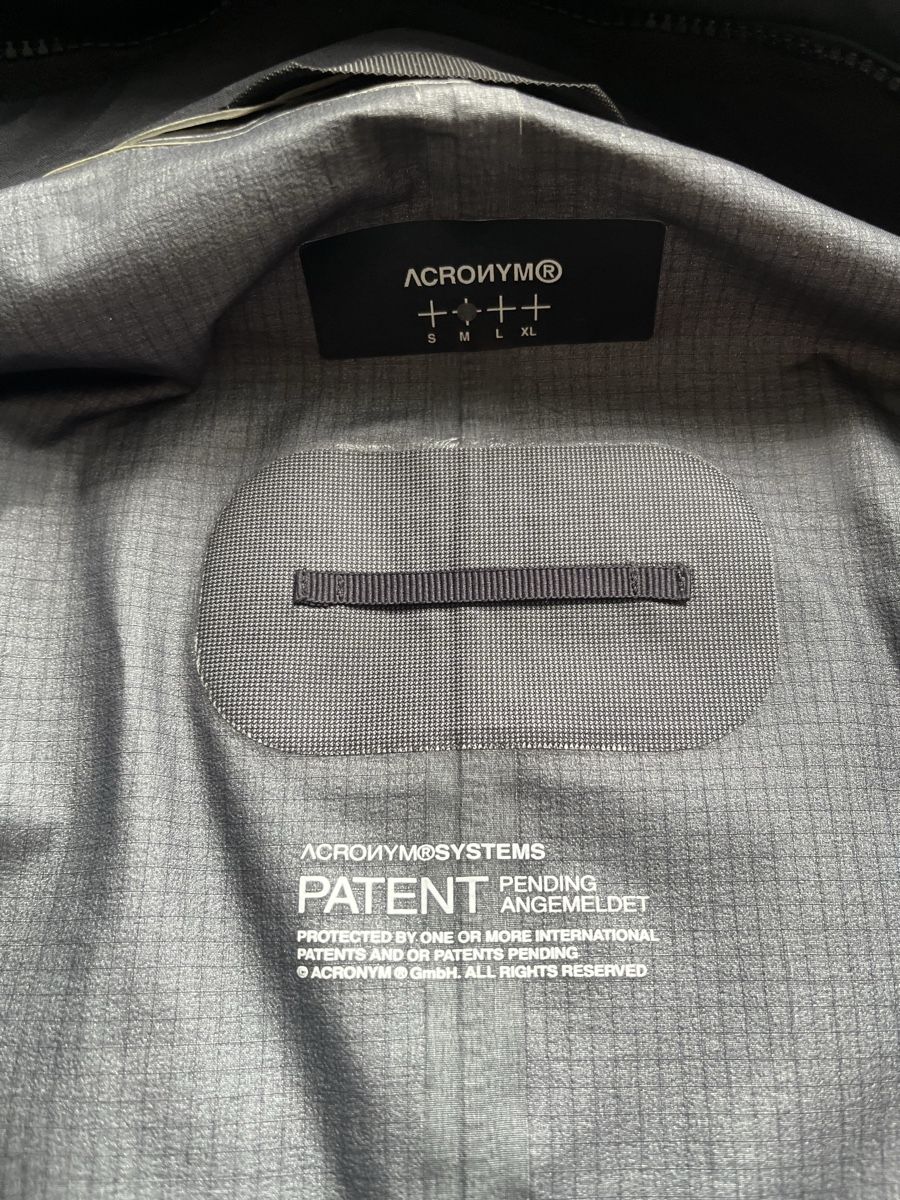Giacche: ACRONYM J1A Herren Jacke Gr. M – Usato da Zürich venduto da cENS0R 2