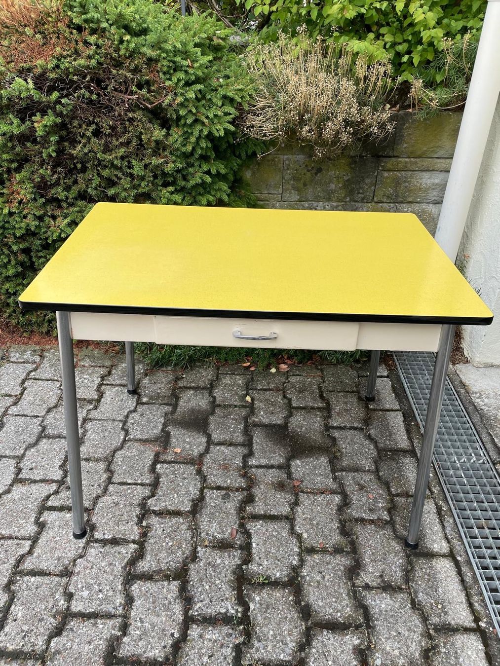 Tische: alter Küchentisch – Gebraucht aus Herzogenbuchsee von jemar