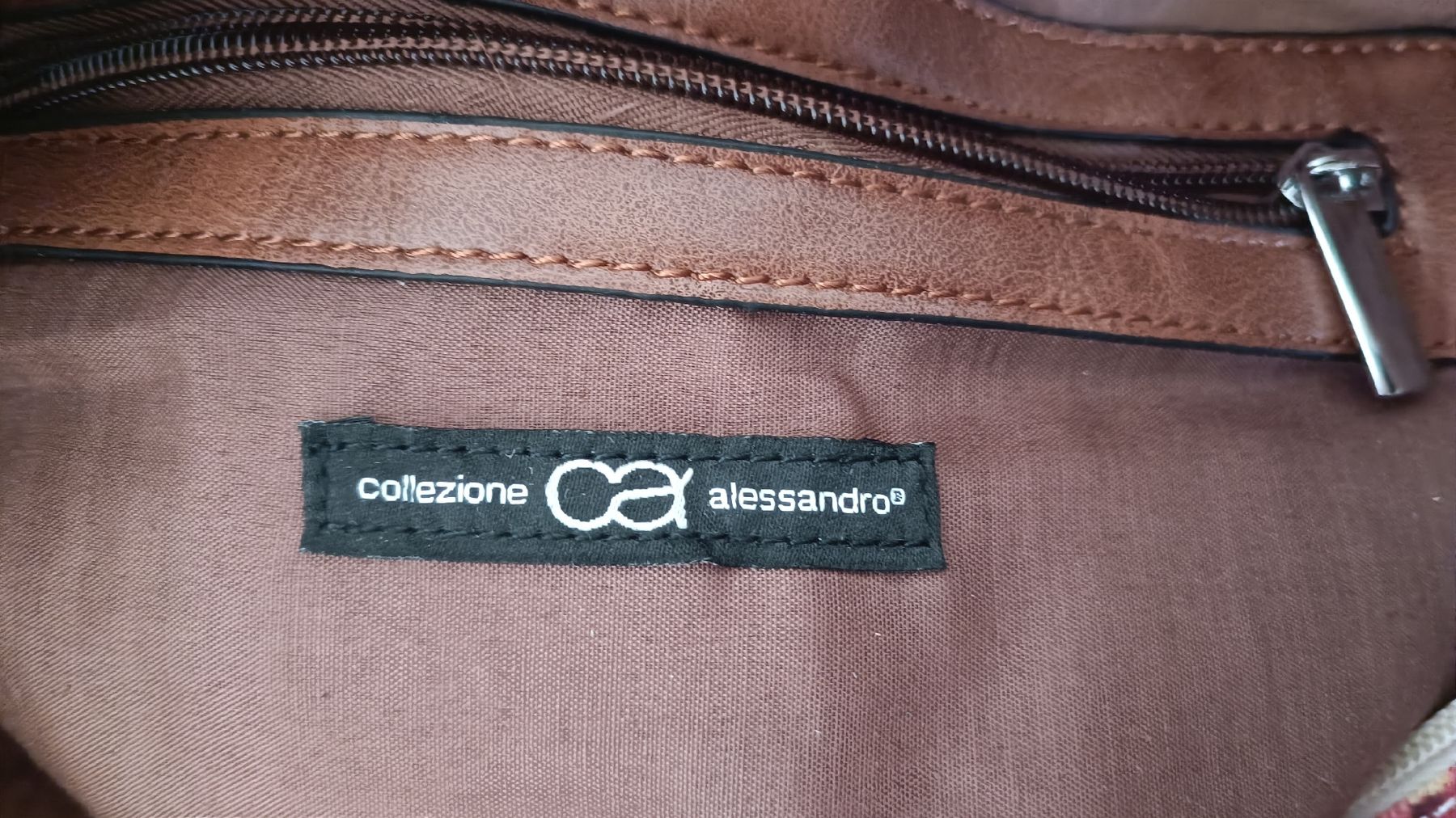 C&A Borse da donna: Tasche mit Rosenmuster, Herbst Style – Usato da Baden venduto da zuppel 3