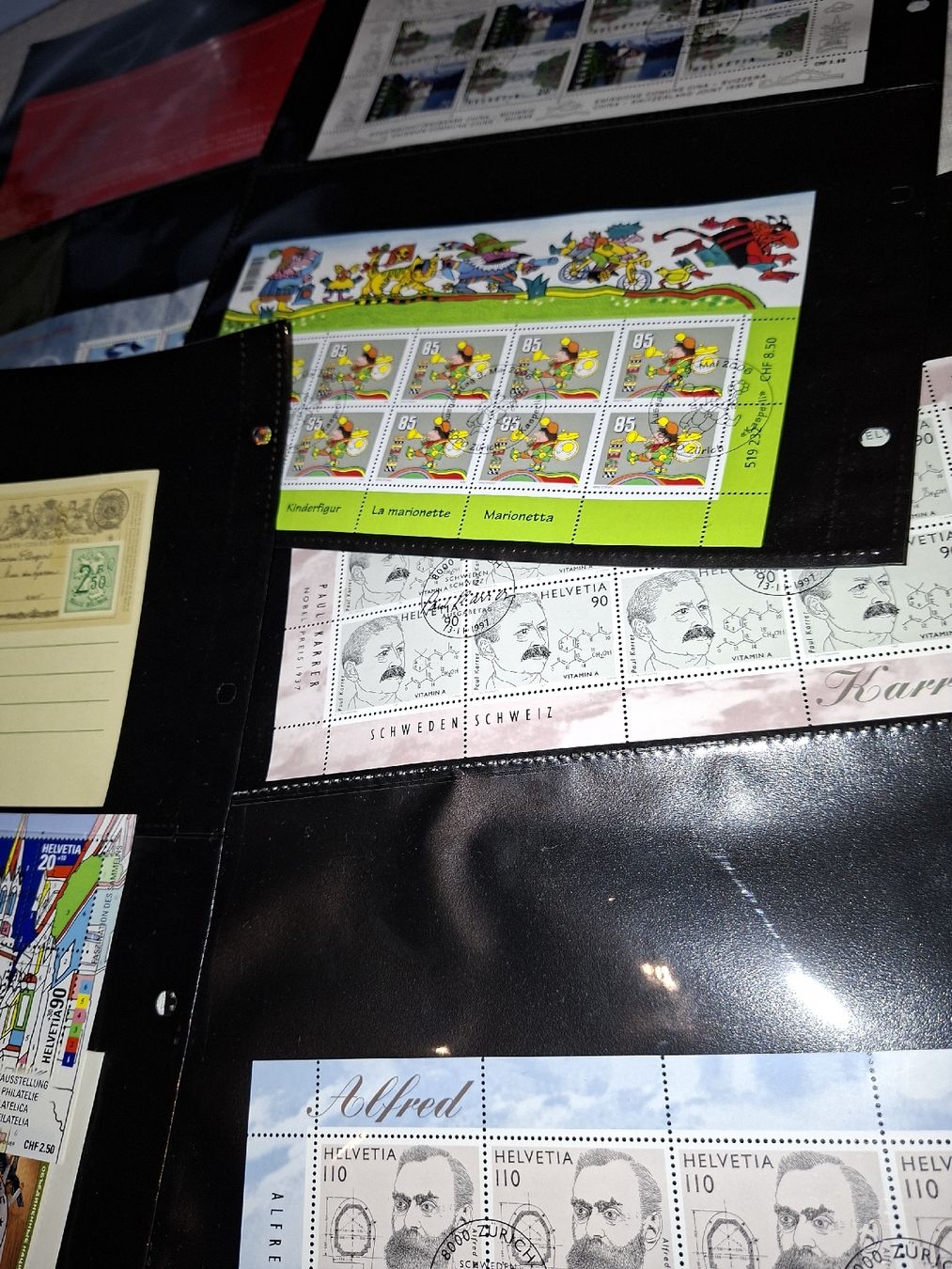 Tous les timbres: 20 Blocks / Kleinbögen Schweiz  – D'occasion à Balgach par SIMEON27 1