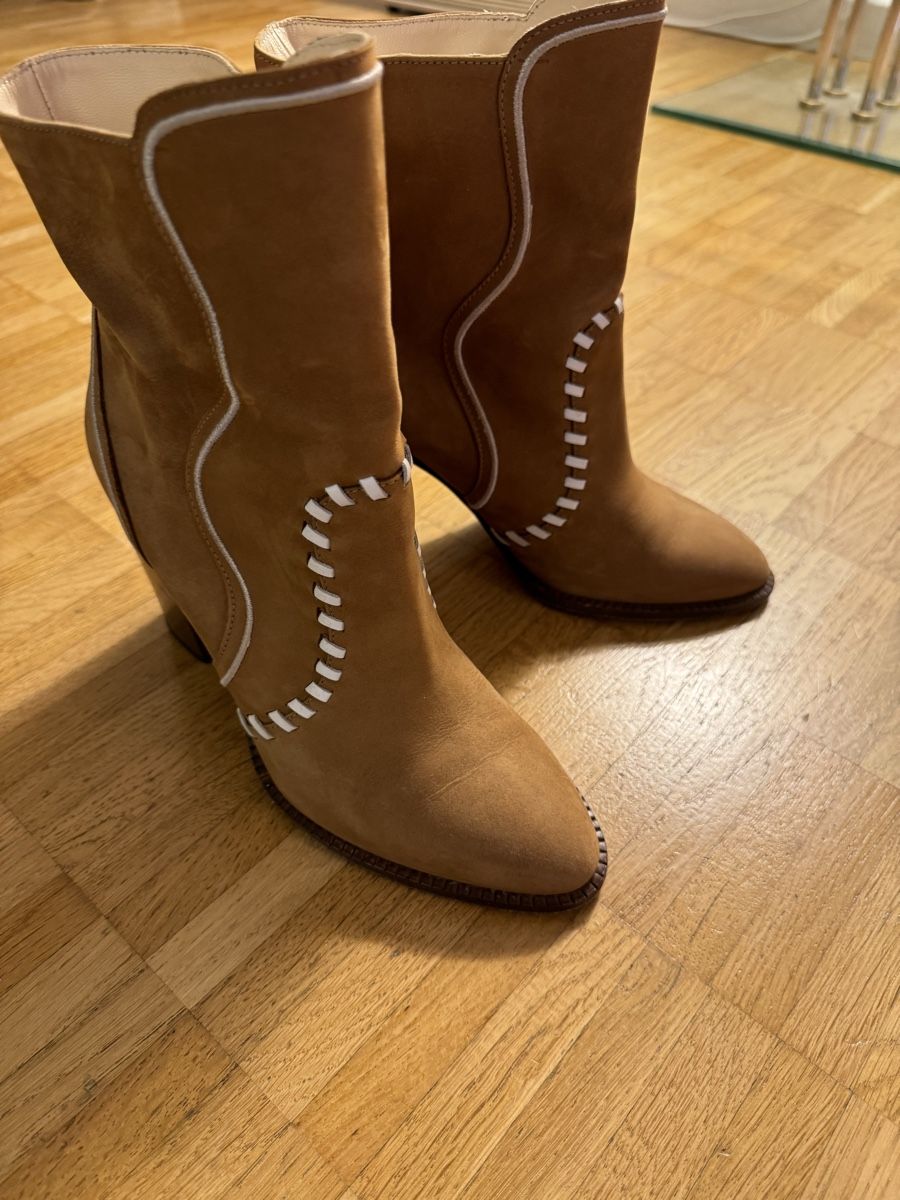 Navyboot Scarpe da donna: Navyboot Wildleder Stiefeletten Gr. 38, Camel – Usato da Steinhausen venduto da Mimirose114