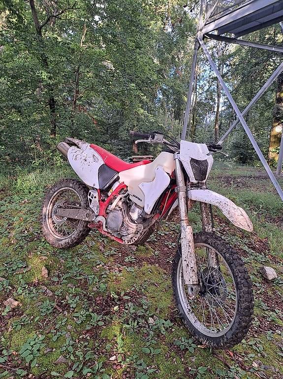 Enduro: Yamaha wr 400f  – Usato da Basel venduto da cas_dn67 2