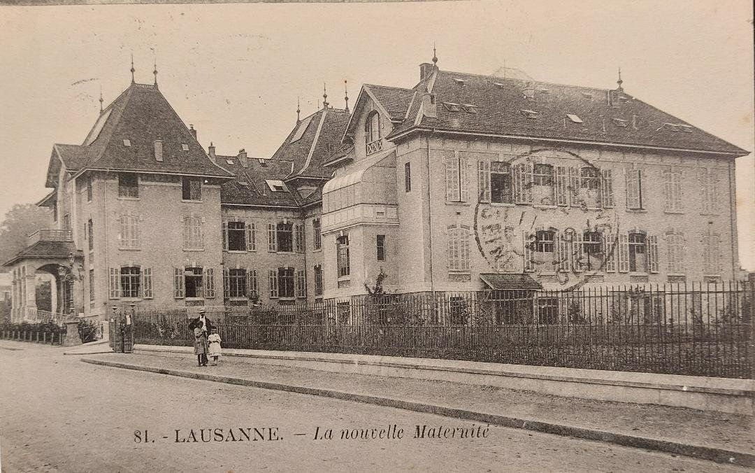 Cartoline postali: LAUSANNE - La nouvelle Maternité - 1920 – Usato da Delémont venduto da Domdom1