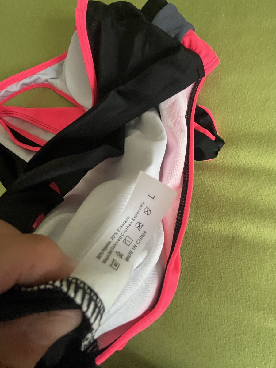 Badekleider & Bikinis: Bikini schwarz pink Grösse L neu – Neu und originalverpackt aus Giswil von Mauritius9026 2