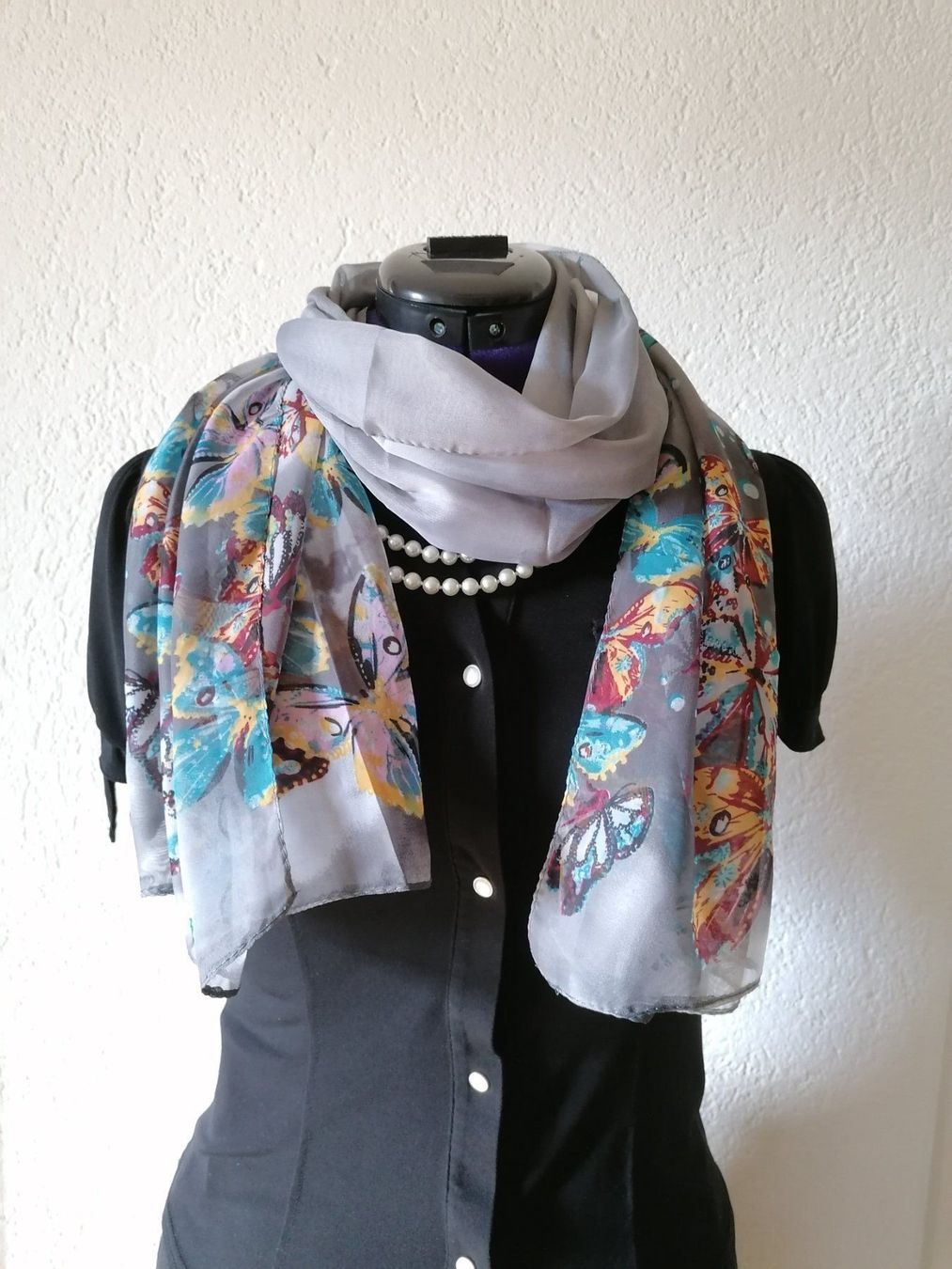 Foulard & Sciarpe: Foulard mit wunderschönen Schmetterlinge – Nuovo e nell'imballaggio originale da Zollikofen venduto da Blackie 3