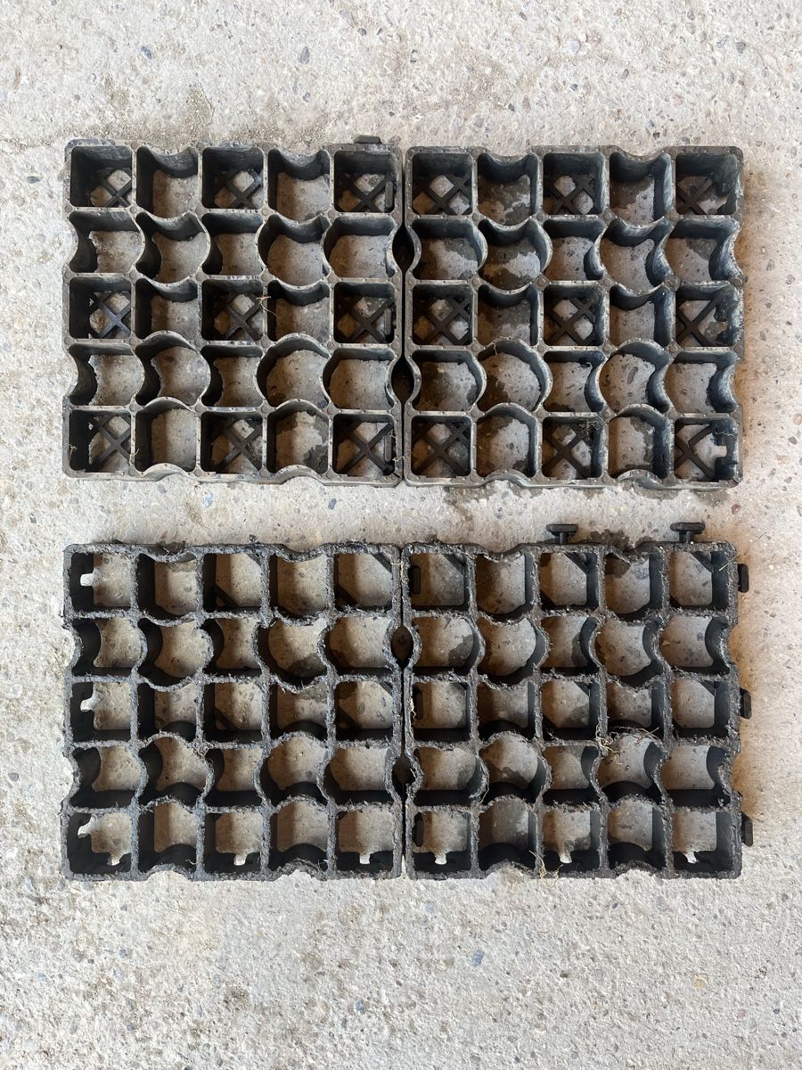 Ecoraster Rivestimenti per pavimenti: Ecoraster gebraucht ca 70m2 – Usato da Auswil venduto da GV007 1