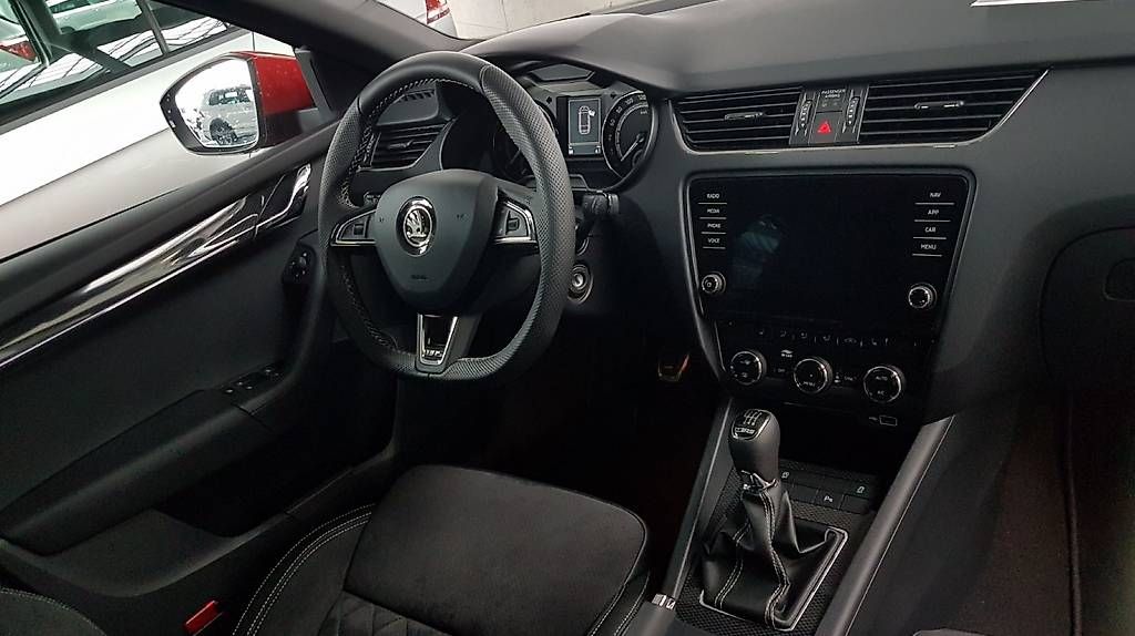 Autos: Skoda Octavia RS 2.0Tsi – Gebraucht aus Walzenhausen von elenor11 3