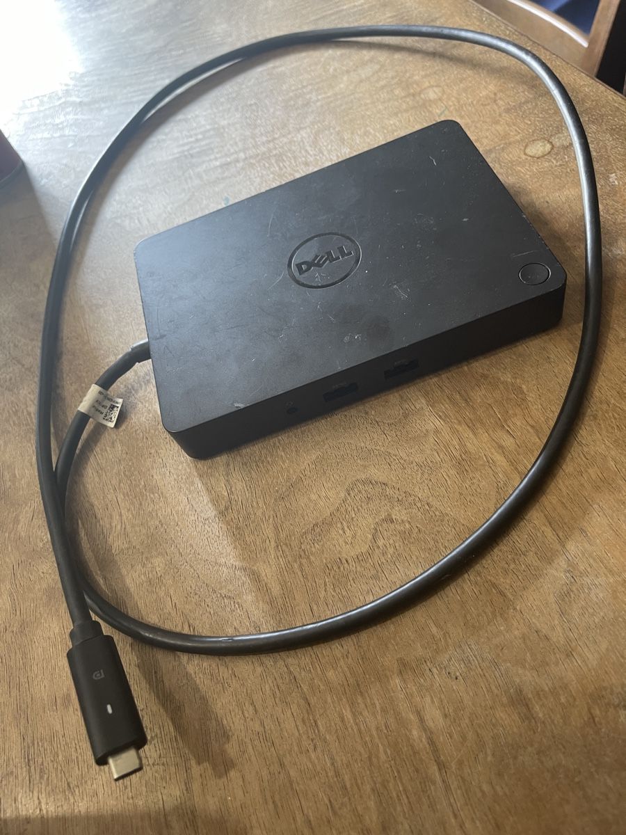 Docking station: Station d'accueil Dell WD15 USB-C  – Difettoso da Genève venduto da Yasasa