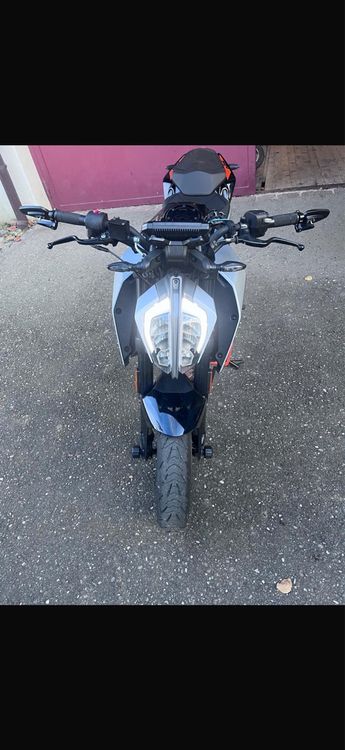 KTM Duke 125ccm 3