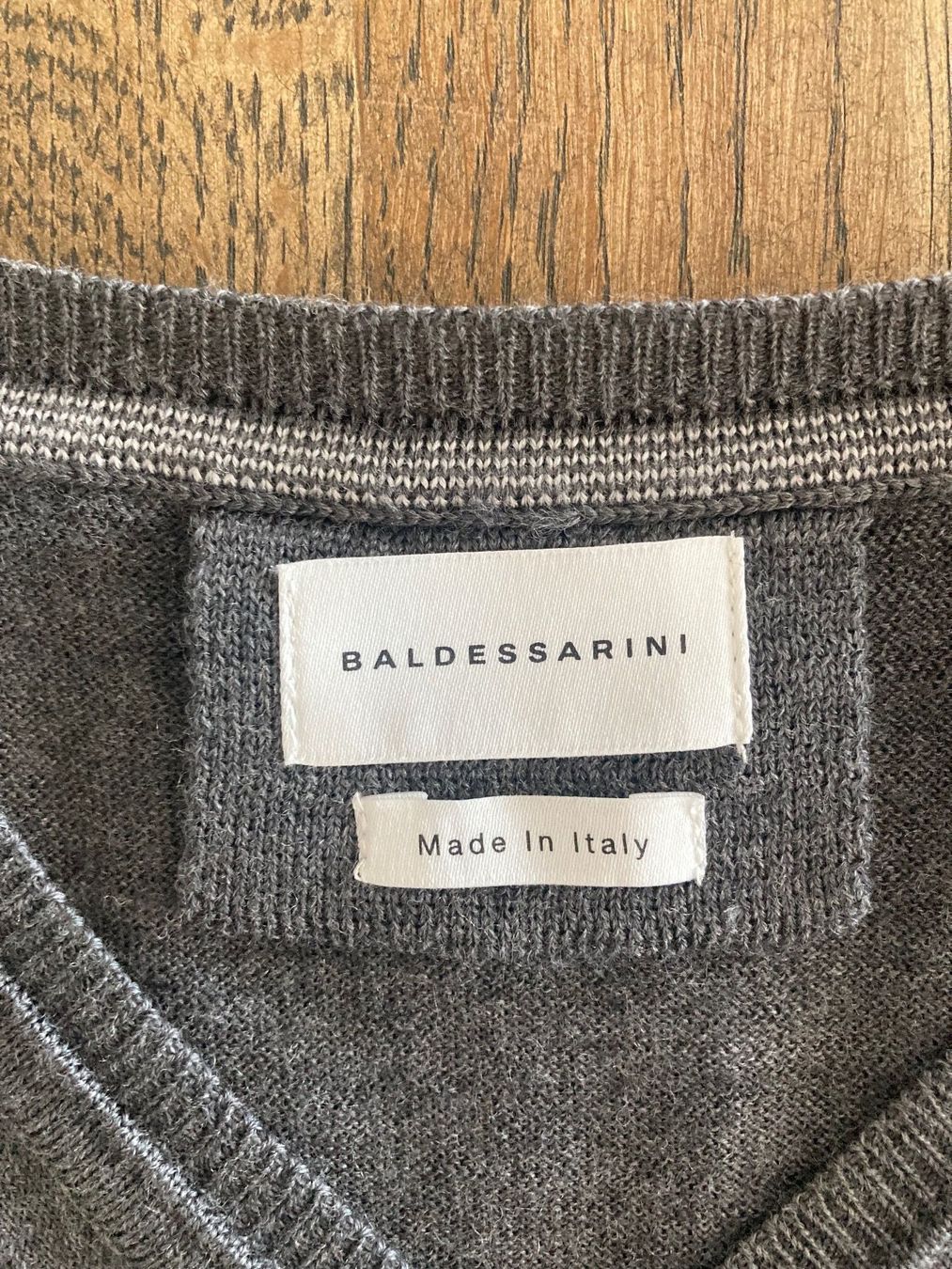 Maglioni & Felpe: Baldessarini V-Neck Pullover - grau – Nuovo (secondo la descrizione) da Birrwil venduto da Bruce1968 1