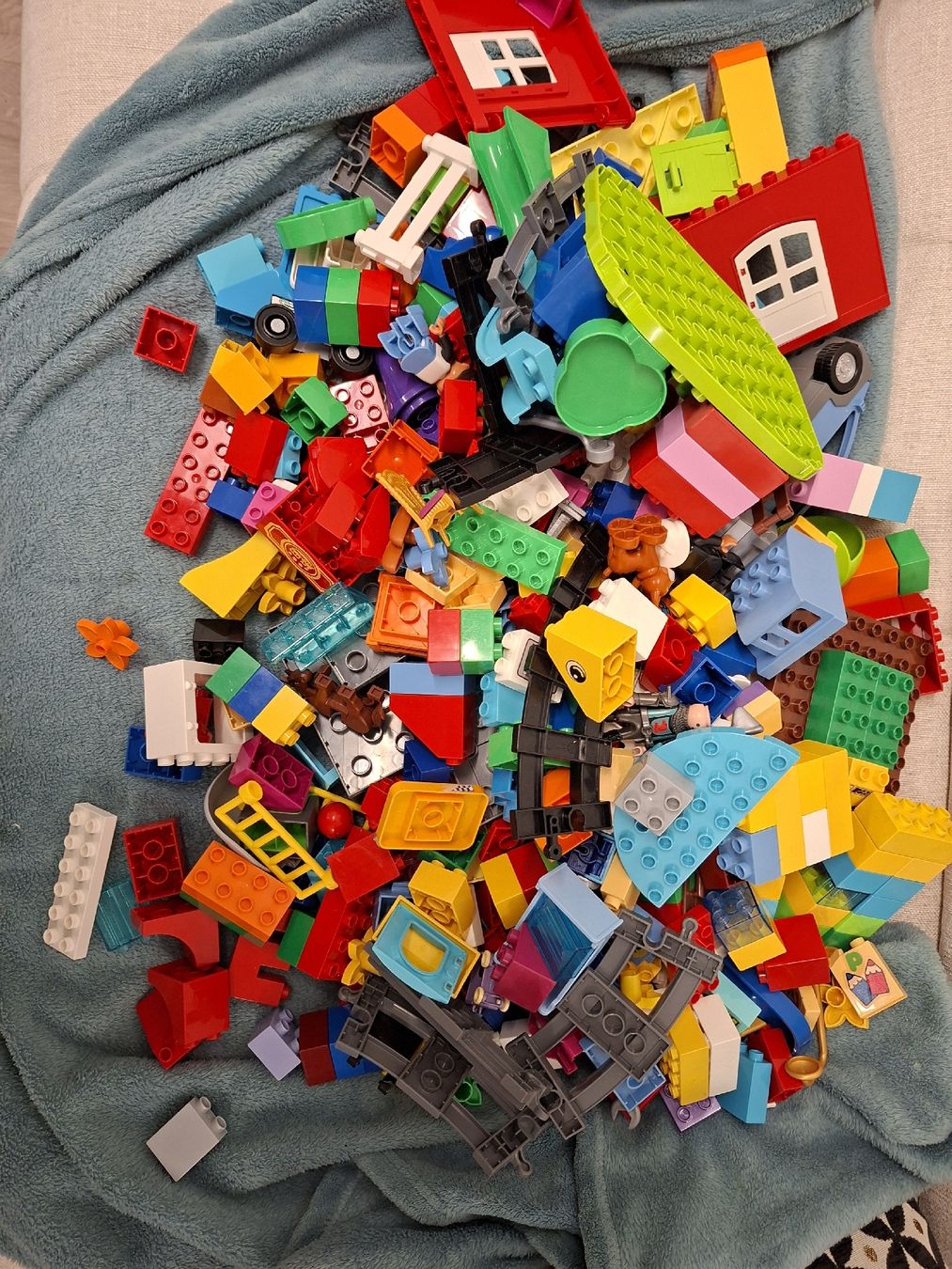 Lego Giocattoli: 17 kg Lego Duplo – Usato da Klingnau venduto da Kaschira 4
