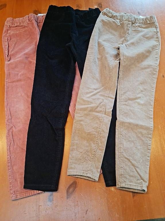 Lotti & Set di vestiti: Mädchenhosenset 140 – Usato da Schönengrund venduto da mel_9672