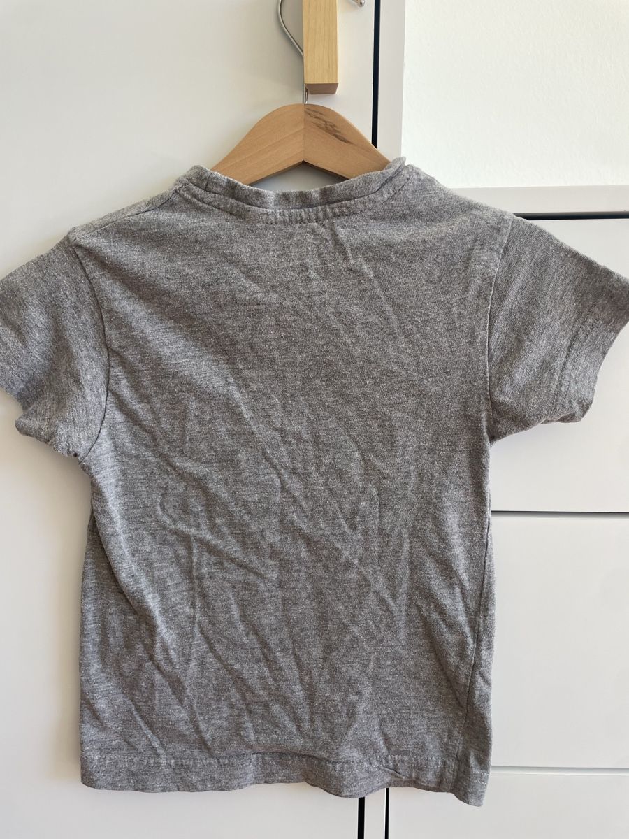 Camicie, T-shirt & Polo: Gr. 104 t-shirt – Usato da Wädenswil venduto da flo8820 1